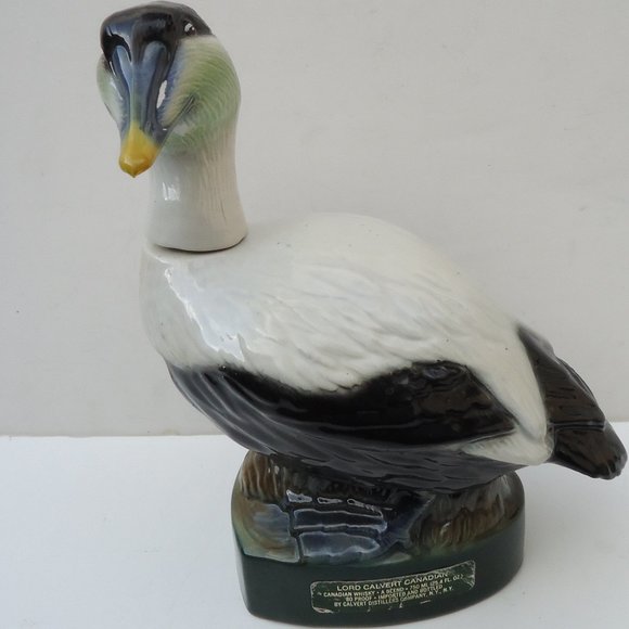 Lord Calvert Canadian Eider Duck Whisky Decanter. - Picture 14 of 16